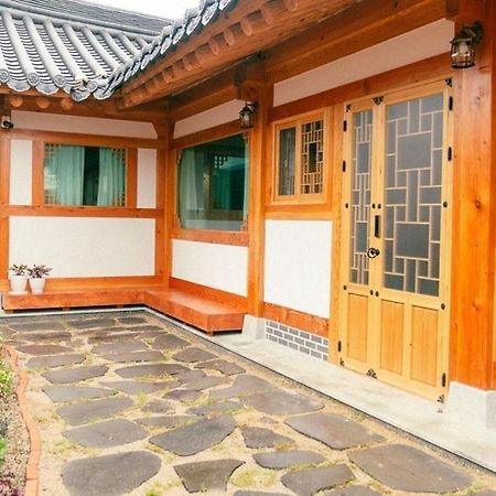 מלון Gyeongju Hwangridan Casa De חדר תמונה